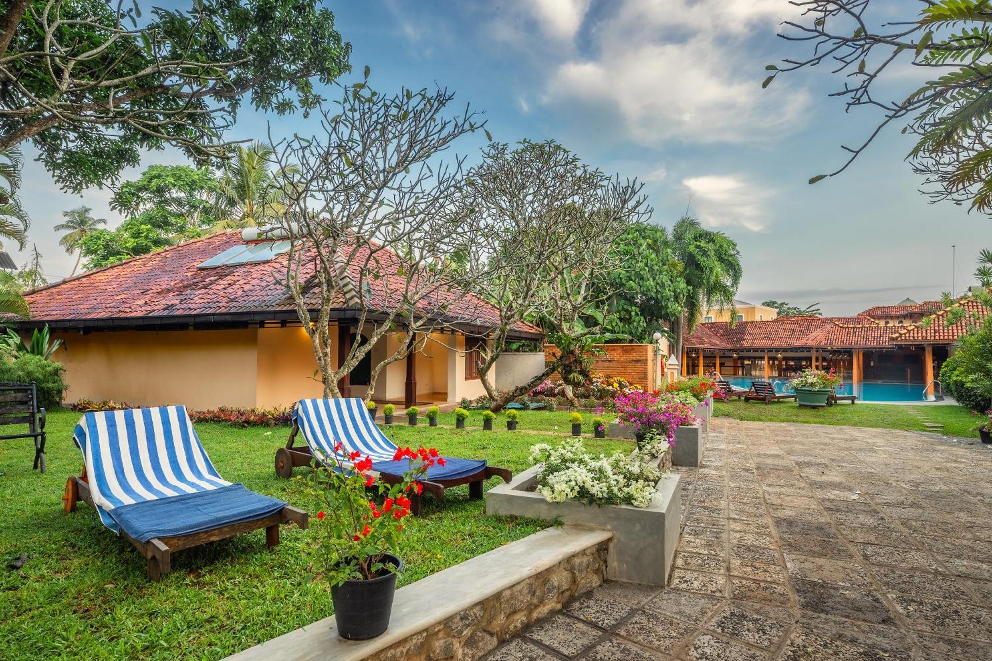 Aida Hotel Bentota Buitenkant foto