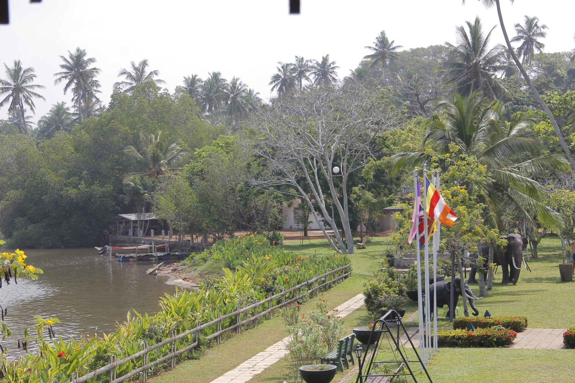 Aida Hotel Bentota Buitenkant foto